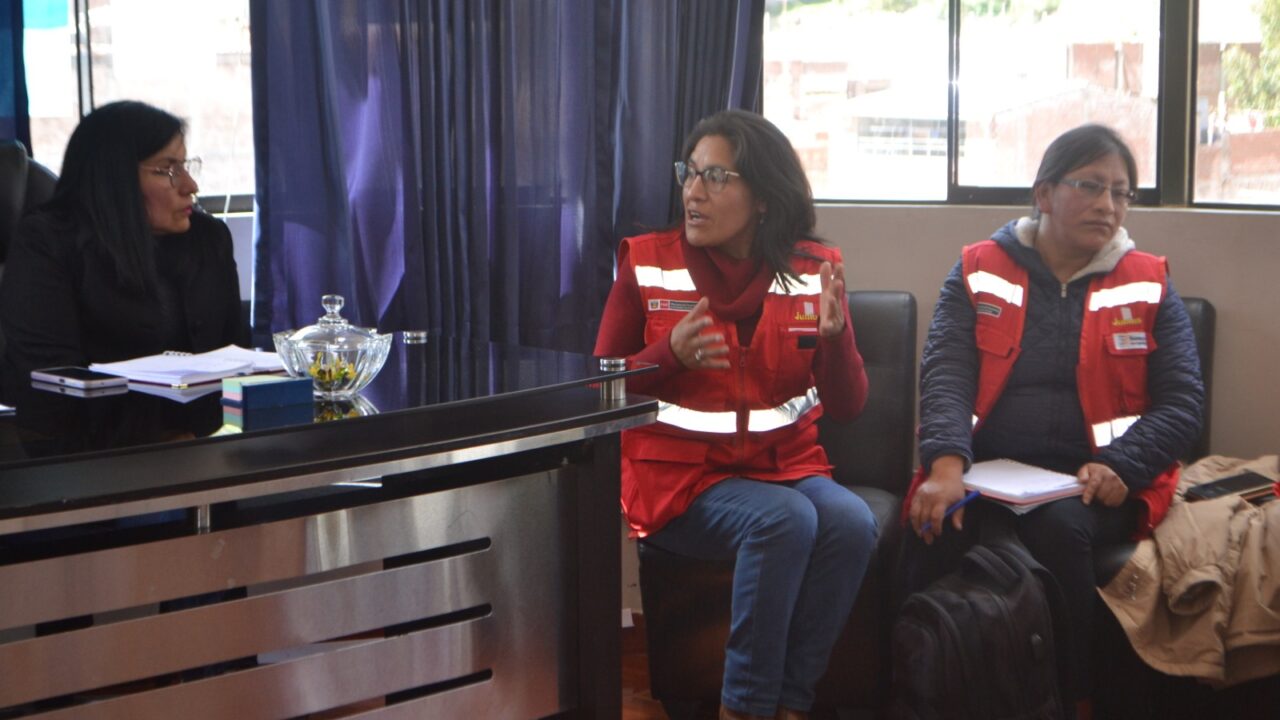 Juntos y red de salud Huancavelica establecen alianza de trabajo para el año 2023